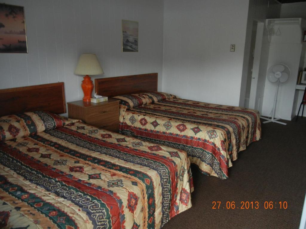 Holiday House Motel Penticton Habitación foto