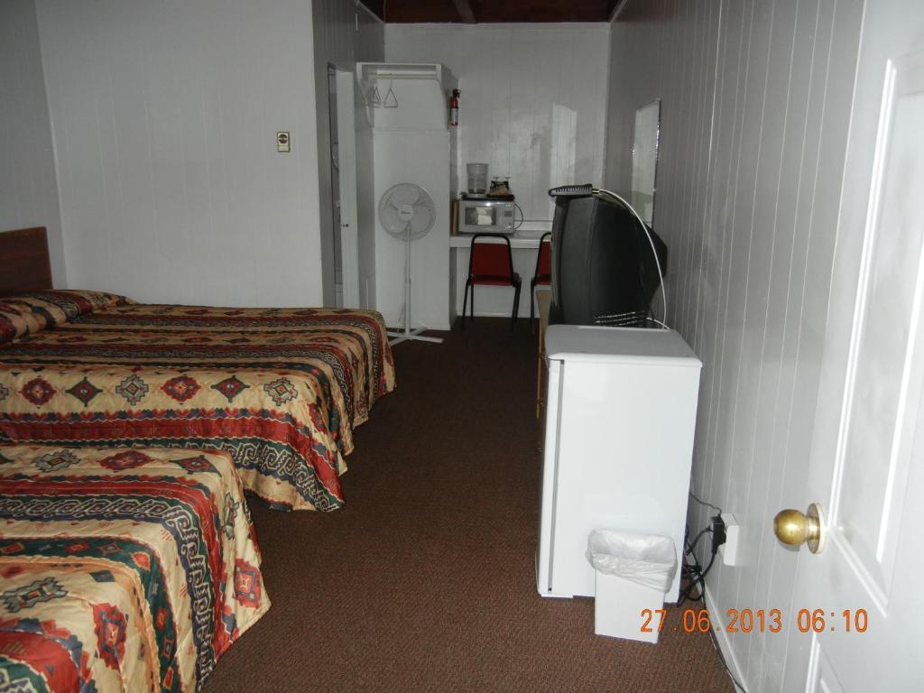 Holiday House Motel Penticton Habitación foto